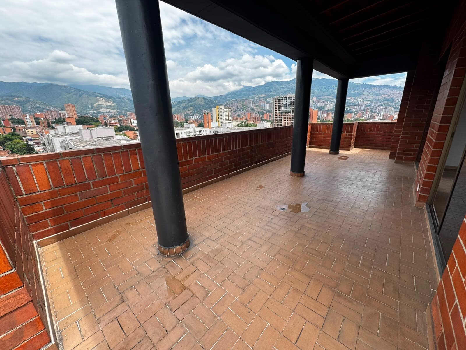 Apartamento en arriendo en Laureles, Medellín
