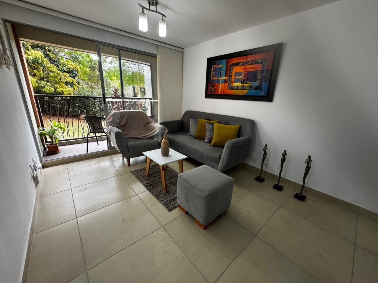 Apartamento en arriendo en Laureles, Medellín