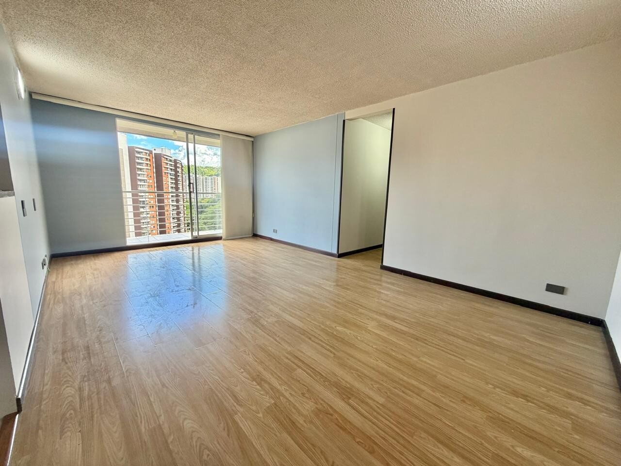 Apartamento en venta en Loma de los Bernal